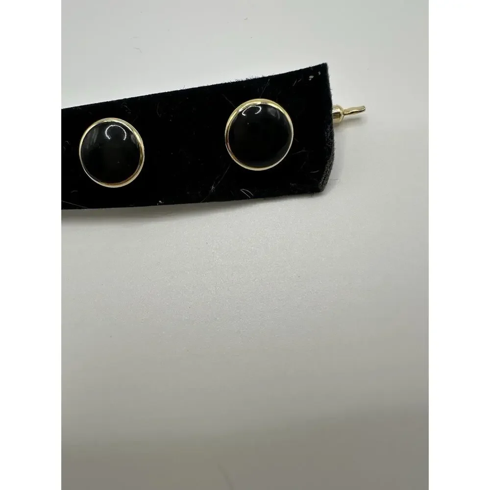 Unbranded product pair